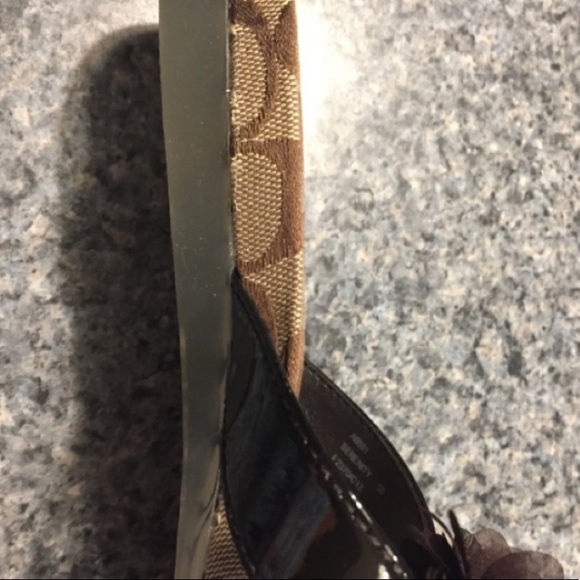 Coach sandals size 5 - Picture 6 of 6
